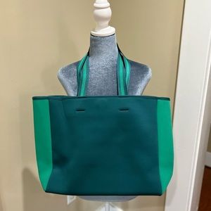 Ladies XL Summersack Tote-Lots of Storage-2 Tone Green
